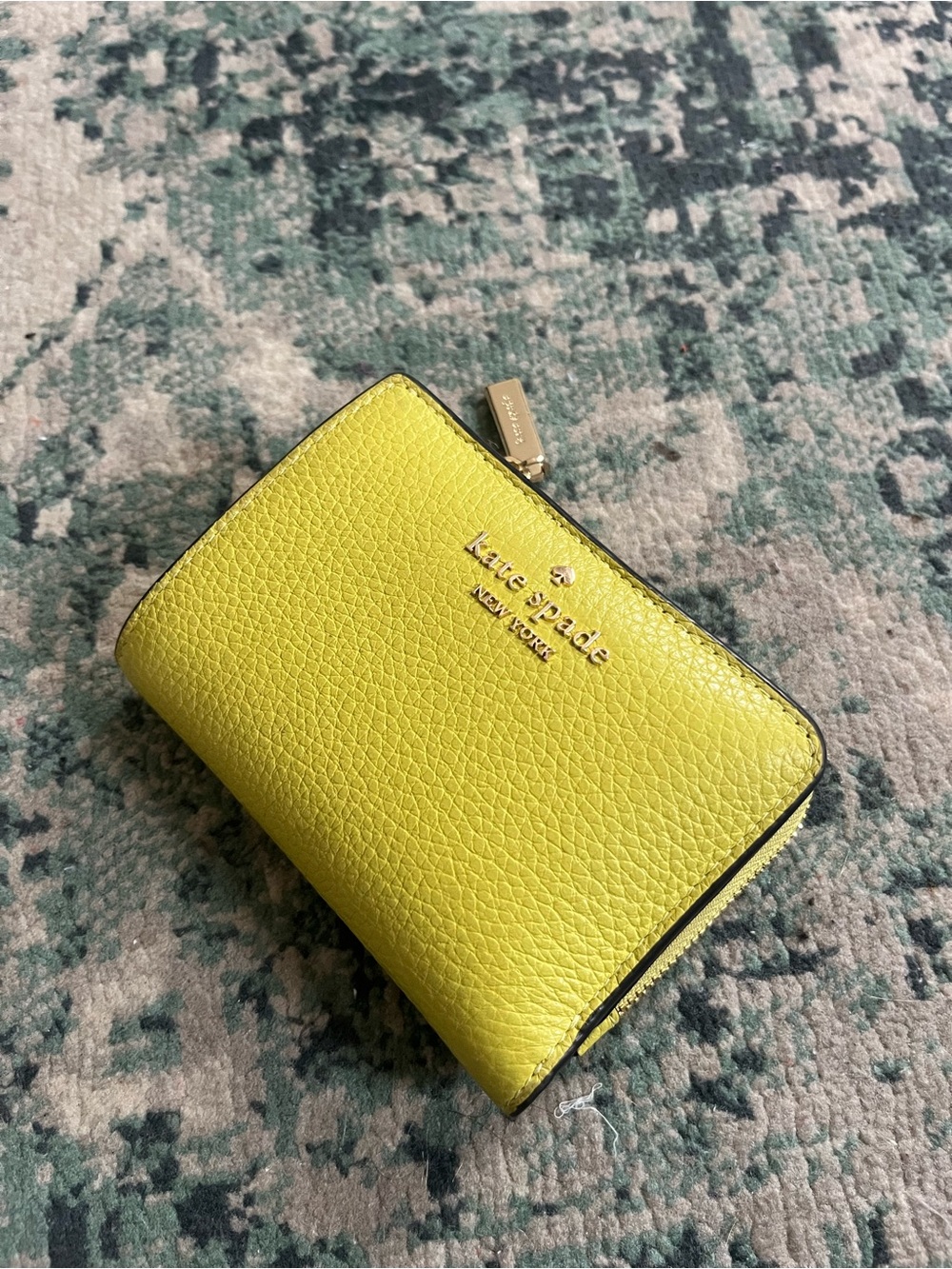 kate spade Green/Yellow Pebbled Leather Zip Wallet